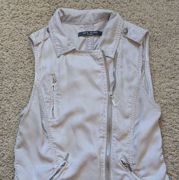 Max Jeans Gray Zipper Vest - Picture 3 of 3